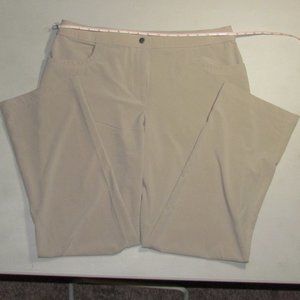 SZ 2.5 (L 14) Chico’s Weekends khaki cargo pant